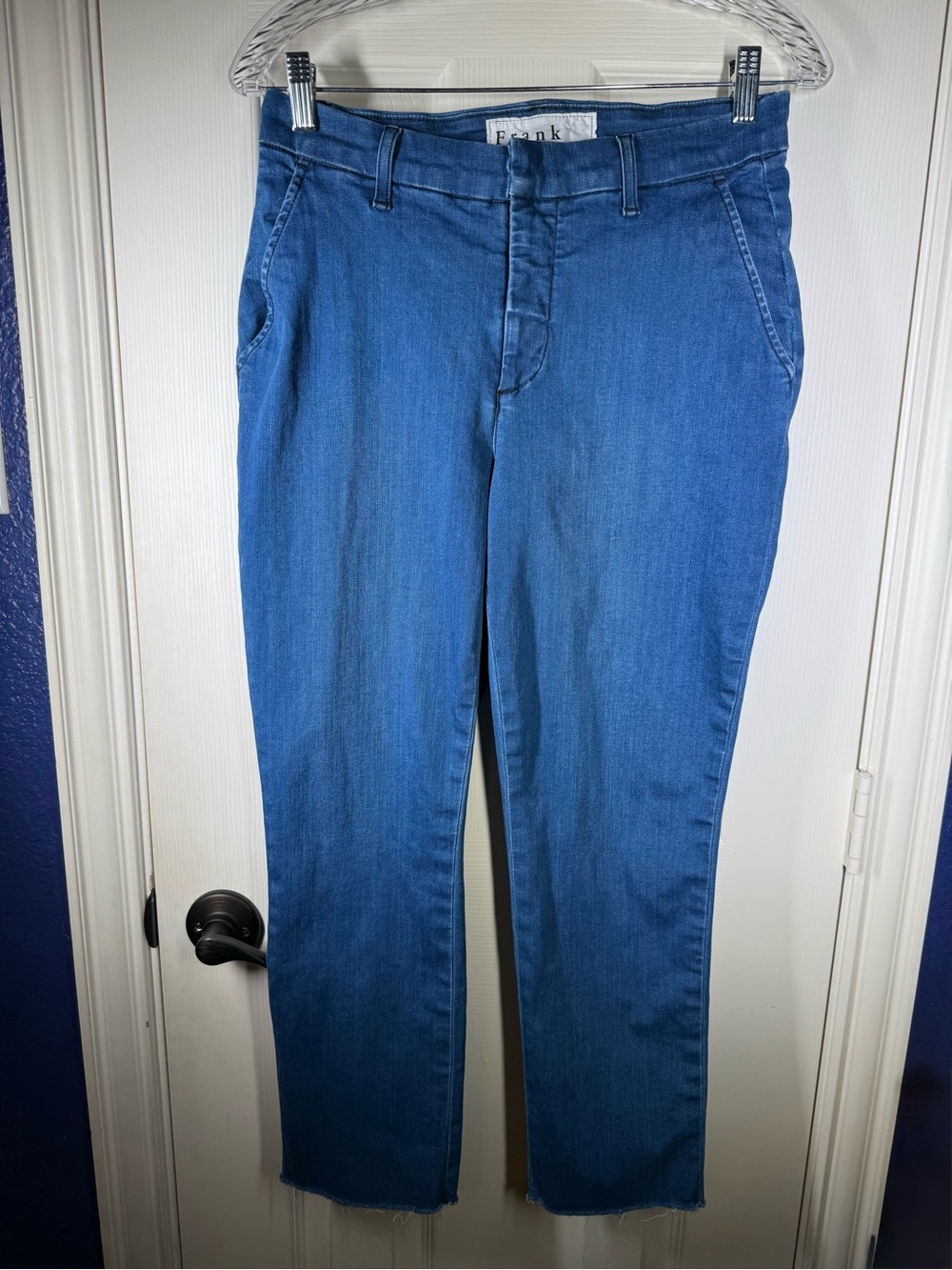 Frank & Eileen Sz 6 4-Way Stretch Straight Leg Raw Hem Jeans in Denim Blue